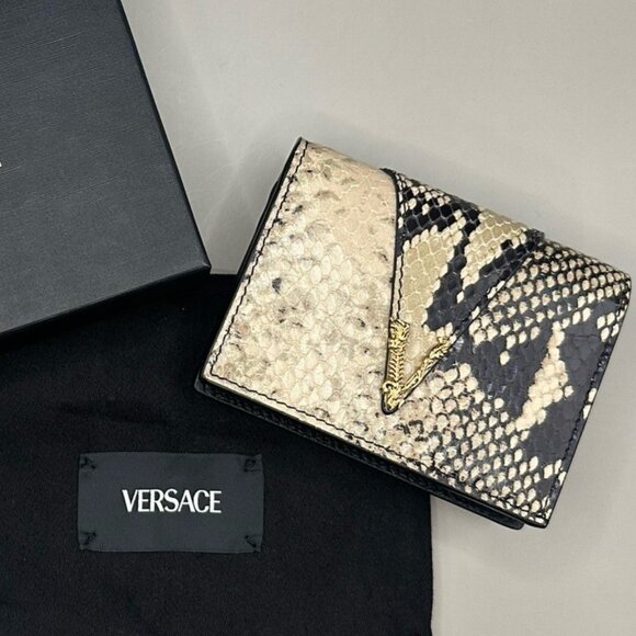 NEW $675 Versace V Virtus Embossed Snakeskin Compact Wallet - Picture 1 of 1